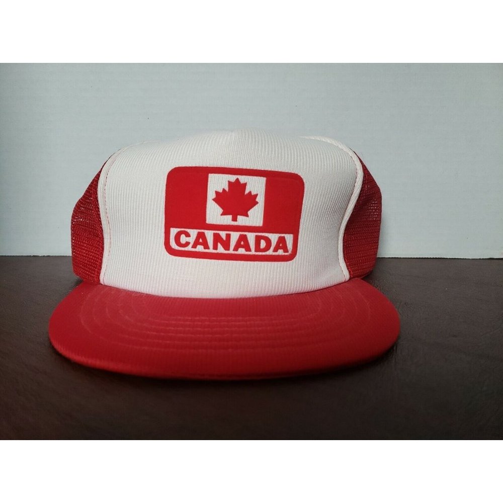 Vintage Canada Mesh Trucker Hat Baseball Cap One Size Snap Back